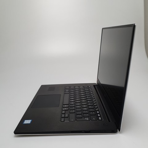 Dell Precision 5520 FHD Dell Precision 5520 FHD
