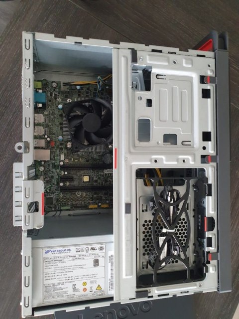 Komputer Lenovo M920T Tower i7-8700 16GB 256GB SSD Windows 11 PRO