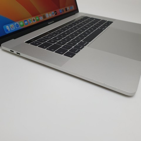 Laptop Apple MacBook Pro A1990 2019r. i9 - 9880H | 32GB 512GB SSD | 15,4" 2880 x 1800 | MacOS 15, Sequoia [A-]