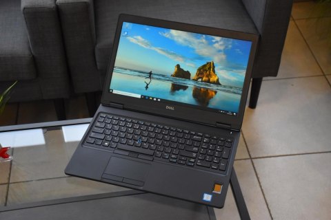 Laptop Dell Latitude 5590 i7 - 8650U | 16GB 256GB SSD | 15,6" 1920 x 1080 | Windows 11 Pro [A]