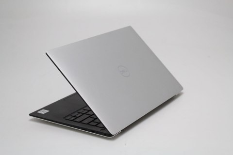 Laptop Dell XPS 13 7390 i5 - 10210U | 8GB 256GB SSD | 13,3" 1920 x 1080 | Windows 11 Pro [A-]