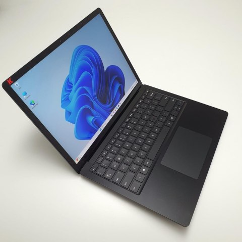 Dotykowy Laptop Microsoft Surface 3 1868 i5 - 1035G7 | 8GB 256GB SSD | 13,5" 2256 x 1504 | Windows 11 Pro [A]