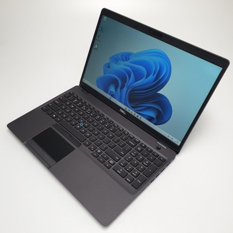 Laptop Dell Latitude 5500 i7-8650U | 8GB 240GB SSD | 15,6" 1920 x 1080 | Windows 11 Pro [A-]
