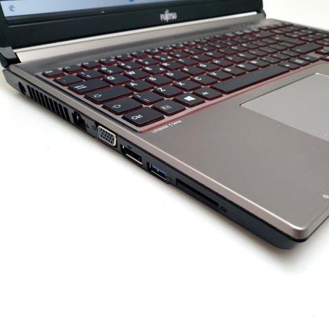 Laptop Fujitsu Lifebook E756 i5 - 6200U | 8GB 120GB SSD | 15,6" 1920 x 1080 | Windows 11 Professional [A]