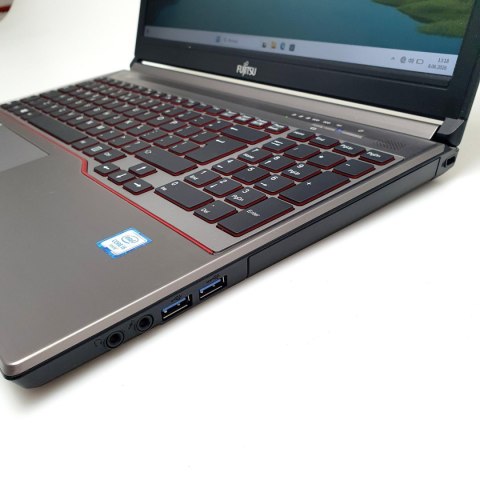 Laptop Fujitsu Lifebook E756 i5 - 6200U | 8GB 120GB SSD | 15,6" 1920 x 1080 | Windows 11 Professional [A]